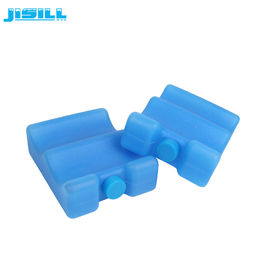 Προσαρμόστε τα μπλε δροσίζοντας γεμισμένα πήκτωμα πακέτα πάγου με να δροσίσει τη σκόνη μέσα